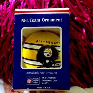 Pittsburgh steelers Christmas ornament.